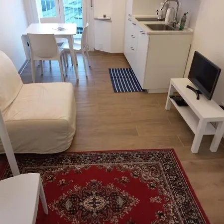 Sea View Centre Apartment Triest